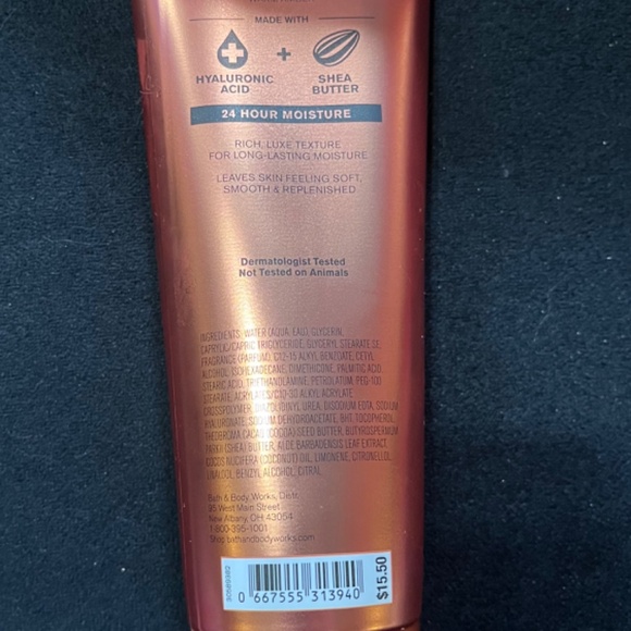 Bath & Body Works body cream - golden clementine & amber - Picture 2 of 2